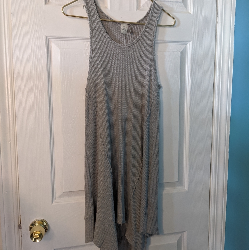 Stretchy grey dress with hankerchief hem sz S